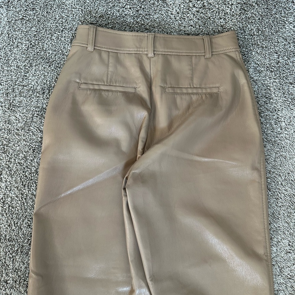 Babaton Tan Cropped Women's Pants - Picture 2 of 9
